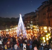 fiaccolata natalizia a Lovere fiaccolata natalizia a Lovere
